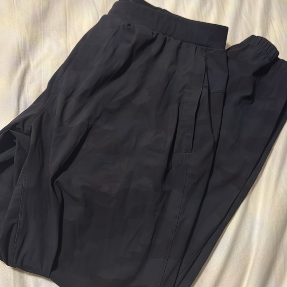 LULULEMON ABC JOGGERS (BLACK ARMY) - Picture 3 of 5